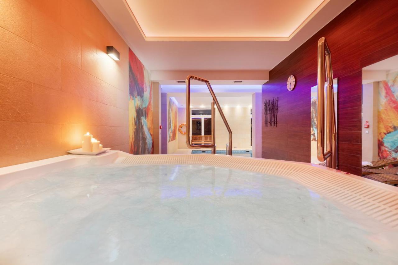 Hotel La Siesta & Medical Spa Jastrzebia Gora Exterior foto